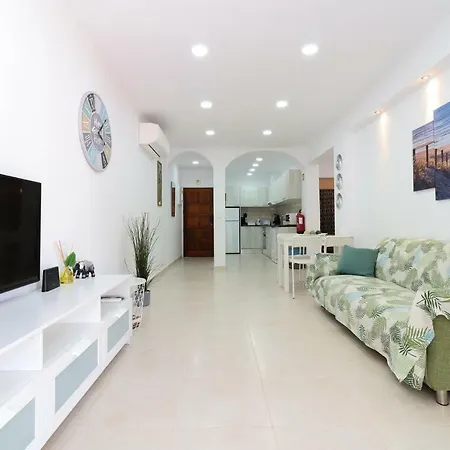Green Paradise T2 With Pool Rooftop * Albufeira